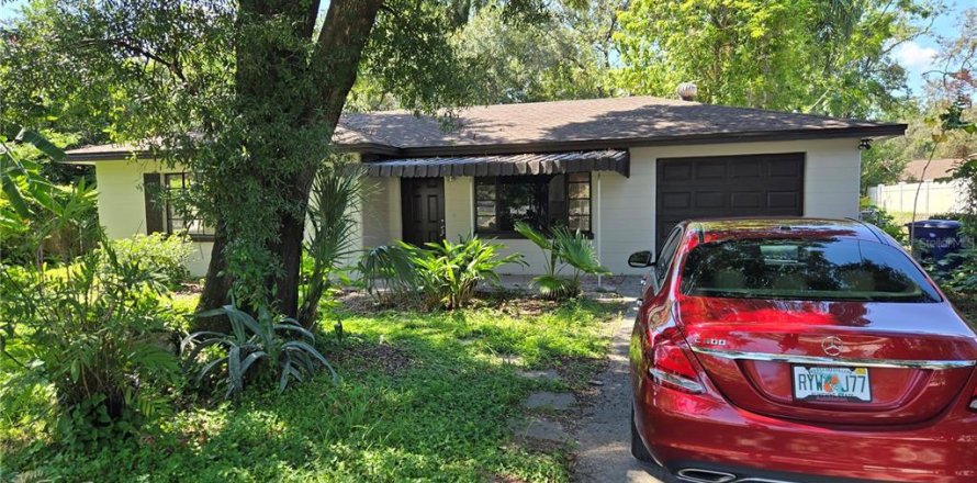 Casa en Tampa, Florida 4 dormitorios, 87.7 m2 № 1898486