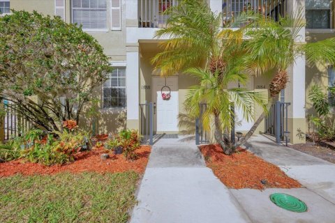 Adosado en venta en Port St. Lucie, Florida, 2 dormitorios, 125.42 m2 № 2078284 - foto 4