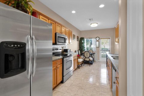 Adosado en venta en Port St. Lucie, Florida, 2 dormitorios, 125.42 m2 № 2078284 - foto 16