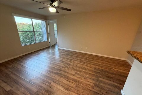 Condominio en venta en Orlando, Florida, 1 dormitorio, 55.46 m2 № 2112806 - foto 3