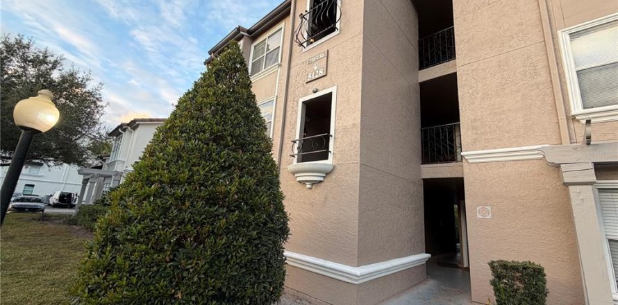 Condominio en Orlando, Florida, 1 dormitorio  № 2112806