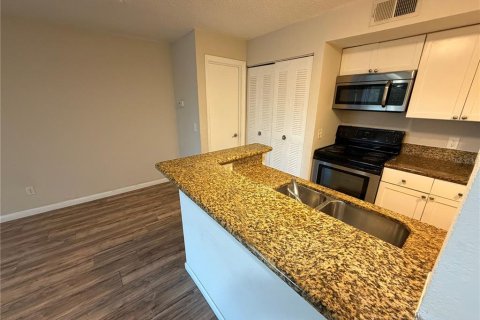Condominio en venta en Orlando, Florida, 1 dormitorio, 55.46 m2 № 2112806 - foto 4