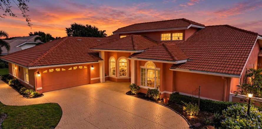 Villa ou maison à Sarasota, Floride 3 chambres, 298.22 m2 № 2427187