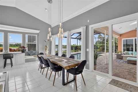 Villa ou maison à vendre à Sarasota, Floride: 3 chambres, 298.22 m2 № 2427187 - photo 8