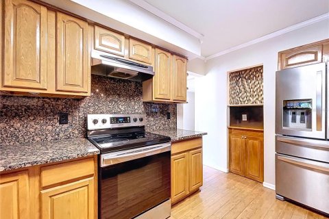 Casa en venta en Tampa, Florida, 4 dormitorios, 186.55 m2 № 1805187 - foto 14