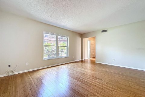 Casa en venta en Tampa, Florida, 4 dormitorios, 186.55 m2 № 1805187 - foto 23