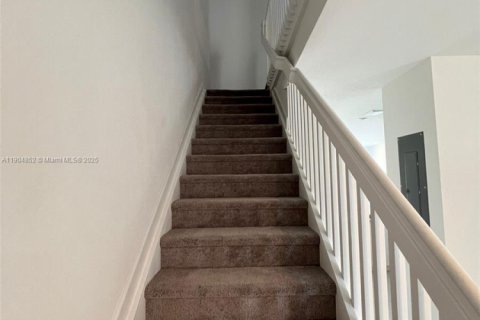 Купить таунхаус в Майами, Флорида 3 спальни, 138.98м2, № 2077173 - фото 9