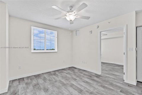 Apartamento en alquiler en Sweetwater, Florida, 2 dormitorios, 22864.55 m2 № 1978441 - foto 22