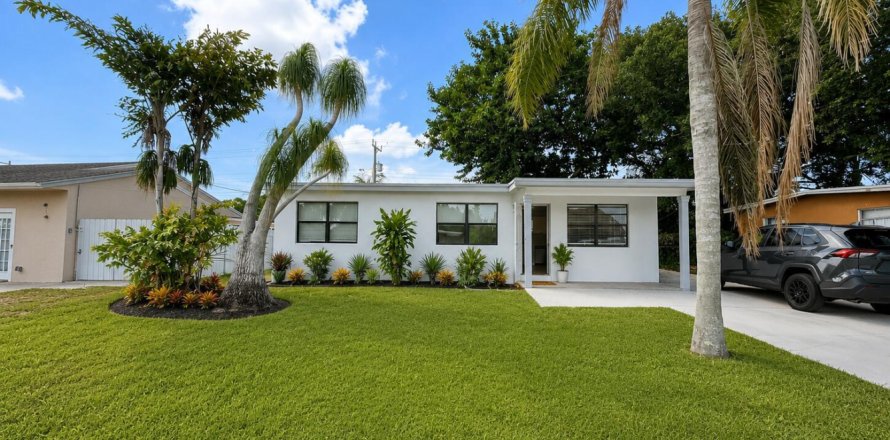 Villa ou maison à West Palm Beach, Floride 3 chambres, 75.62 m2 № 2085121