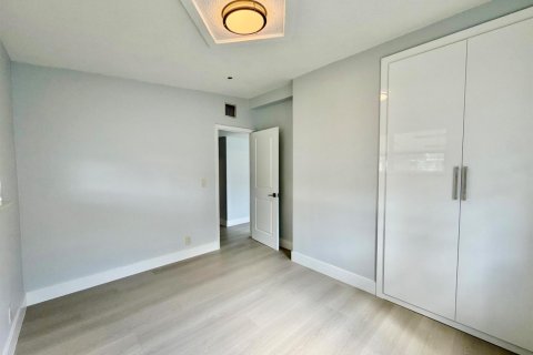 Villa ou maison à vendre à West Palm Beach, Floride: 3 chambres, 75.62 m2 № 2085121 - photo 14