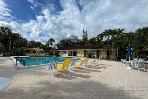 Condominio en venta en Lauderhill, Florida, 2 dormitorios, 119.84 m2 № 950017 - foto 1