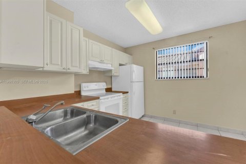 Copropriété à vendre à Coral Springs, Floride: 2 chambres, 58.44 m2 № 2028204 - photo 7