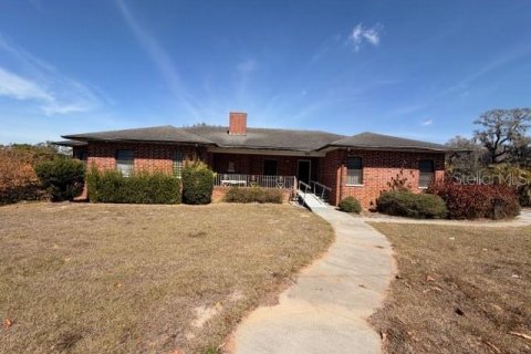 Immobilier commercial à Lake Wales, Floride 319.21 m2 № 2118744