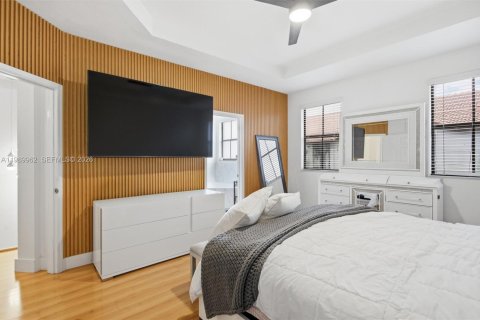 Adosado en venta en Doral, Florida, 3 dormitorios, 170.75 m2 № 2052040 - foto 19