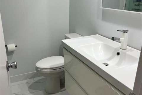 Condo in Clearwater, Florida, 2 bedrooms  № 1743308 - photo 17