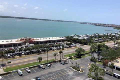 Condo in Clearwater, Florida, 2 bedrooms  № 1743308 - photo 25