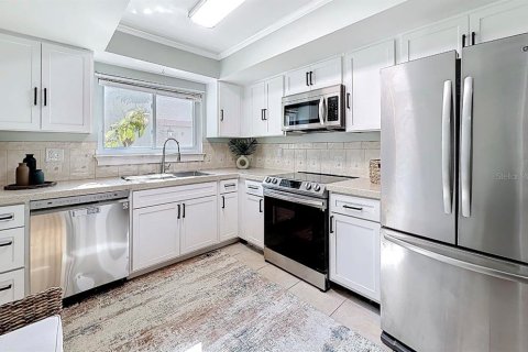 Adosado en venta en Saint Petersburg, Florida, 3 dormitorios, 120.77 m2 № 2109677 - foto 8