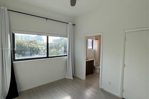 Townhouse in Fort Lauderdale, Florida 3 bedrooms, 3784.19 sq.m. № 1994166 - photo 16