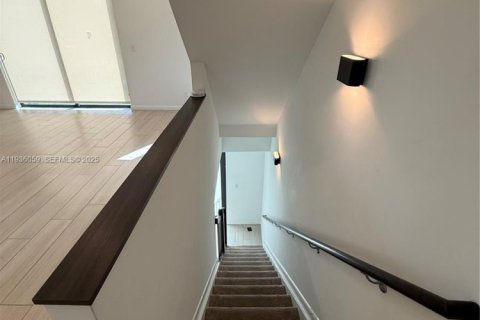 Townhouse in Fort Lauderdale, Florida 3 bedrooms, 3784.19 sq.m. № 1994166 - photo 19