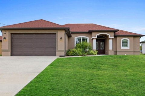 Villa ou maison à Port Charlotte, Floride 3 chambres, 183.85 m2 № 2122567