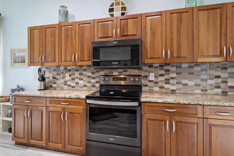 Casa en venta en Sarasota, Florida, 3 dormitorios, 190.54 m2 № 2431843 - foto 16