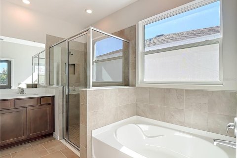 House in San Antonio, Florida 4 bedrooms, 262.73 sq.m. № 2200632 - photo 12
