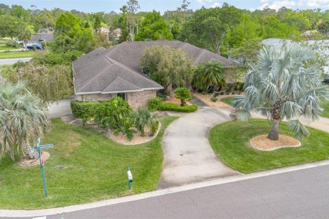 House in Ormond Beach, Florida 3 bedrooms, 225.2 sq.m. № 1631586 - photo 13