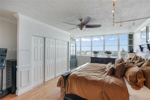 Copropriété à vendre à North Miami, Floride: 2 chambres, 159.05 m2 № 2350493 - photo 15