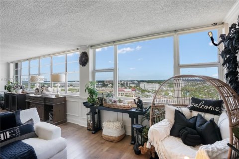 Copropriété à vendre à North Miami, Floride: 2 chambres, 159.05 m2 № 2350493 - photo 27
