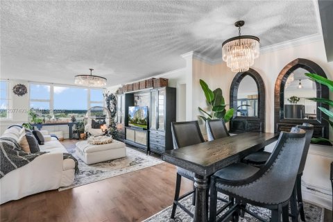 Copropriété à vendre à North Miami, Floride: 2 chambres, 159.05 m2 № 2350493 - photo 7