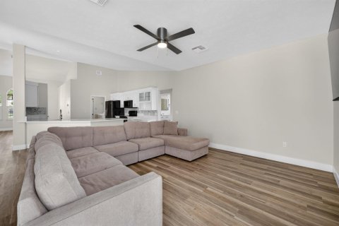 Casa en venta en Port St. Lucie, Florida, 3 dormitorios, 200.58 m2 № 2153632 - foto 17