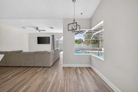 Casa en venta en Port St. Lucie, Florida, 3 dormitorios, 200.58 m2 № 2153632 - foto 10