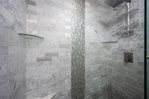 House in Saint Petersburg, Florida 2 bedrooms, 155.24 sq.m. № 1881173 - photo 25