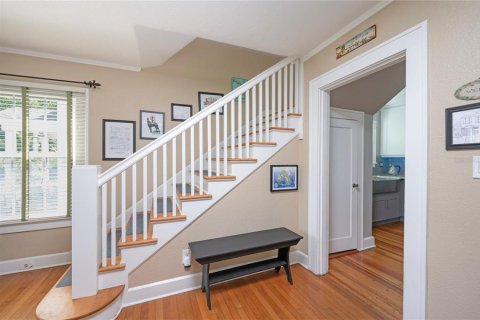 House in Saint Petersburg, Florida 2 bedrooms, 155.24 sq.m. № 1881173 - photo 6