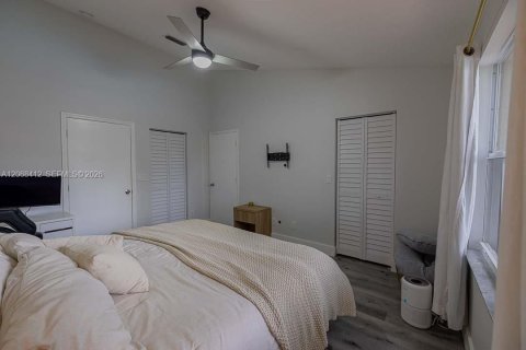 Touwnhouse à vendre à Pembroke Pines, Floride: 2 chambres, 124.3 m2 № 2305404 - photo 10