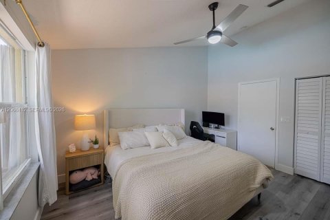Touwnhouse à vendre à Pembroke Pines, Floride: 2 chambres, 124.3 m2 № 2305404 - photo 13