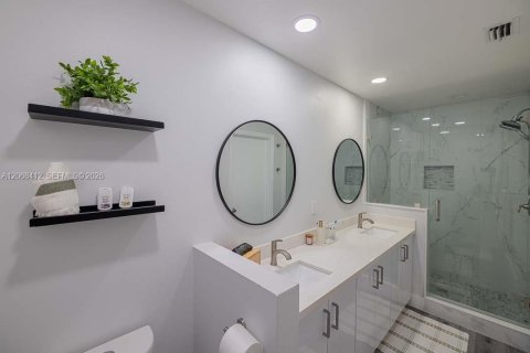 Touwnhouse à vendre à Pembroke Pines, Floride: 2 chambres, 124.3 m2 № 2305404 - photo 17