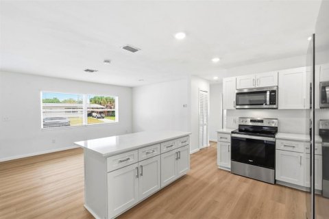 Casa en venta en Largo, Florida, 3 dormitorios, 135.45 m2 № 2157424 - foto 11