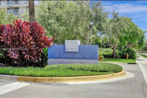 Condominio en alquiler en North Miami, Florida, 3 dormitorios, 167.32 m2 № 1925225 - foto 22