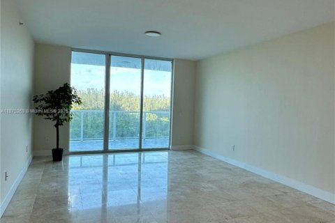 Condominio en alquiler en North Miami, Florida, 3 dormitorios, 167.32 m2 № 1925225 - foto 4