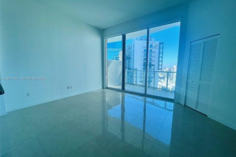 Condominio en venta en Miami, Florida, 1 dormitorio, 68.19 m2 № 2253057 - foto 4