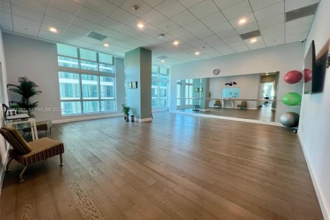 Condominio en venta en Miami, Florida, 1 dormitorio, 68.19 m2 № 2253057 - foto 14
