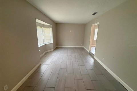 Villa ou maison à vendre à Lakeland, Floride: 3 chambres, 193.61 m2 № 2403012 - photo 6