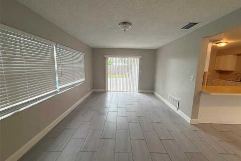 Villa ou maison à vendre à Lakeland, Floride: 3 chambres, 193.61 m2 № 2403012 - photo 12