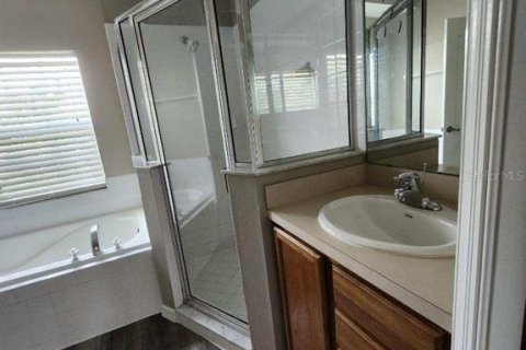 Villa ou maison à louer à Leesburg, Floride: 3 chambres, 140.38 m2 № 2119475 - photo 11