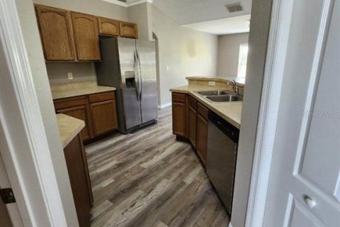 Villa ou maison à louer à Leesburg, Floride: 3 chambres, 140.38 m2 № 2119475 - photo 14