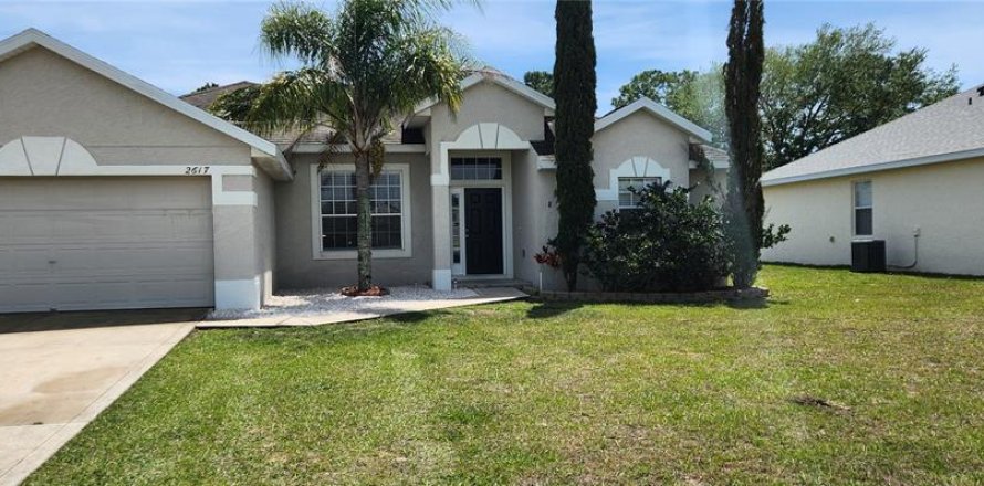 Villa ou maison à Leesburg, Floride 3 chambres, 140.38 m2 № 2119475