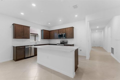 Casa en venta en Ocala, Florida, 4 dormitorios, 171.87 m2 № 1905994 - foto 2