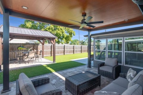 House in Holiday, Florida 2 bedrooms, 146.04 sq.m. № 2416670 - photo 5