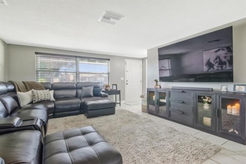 House in Holiday, Florida 2 bedrooms, 146.04 sq.m. № 2416670 - photo 14